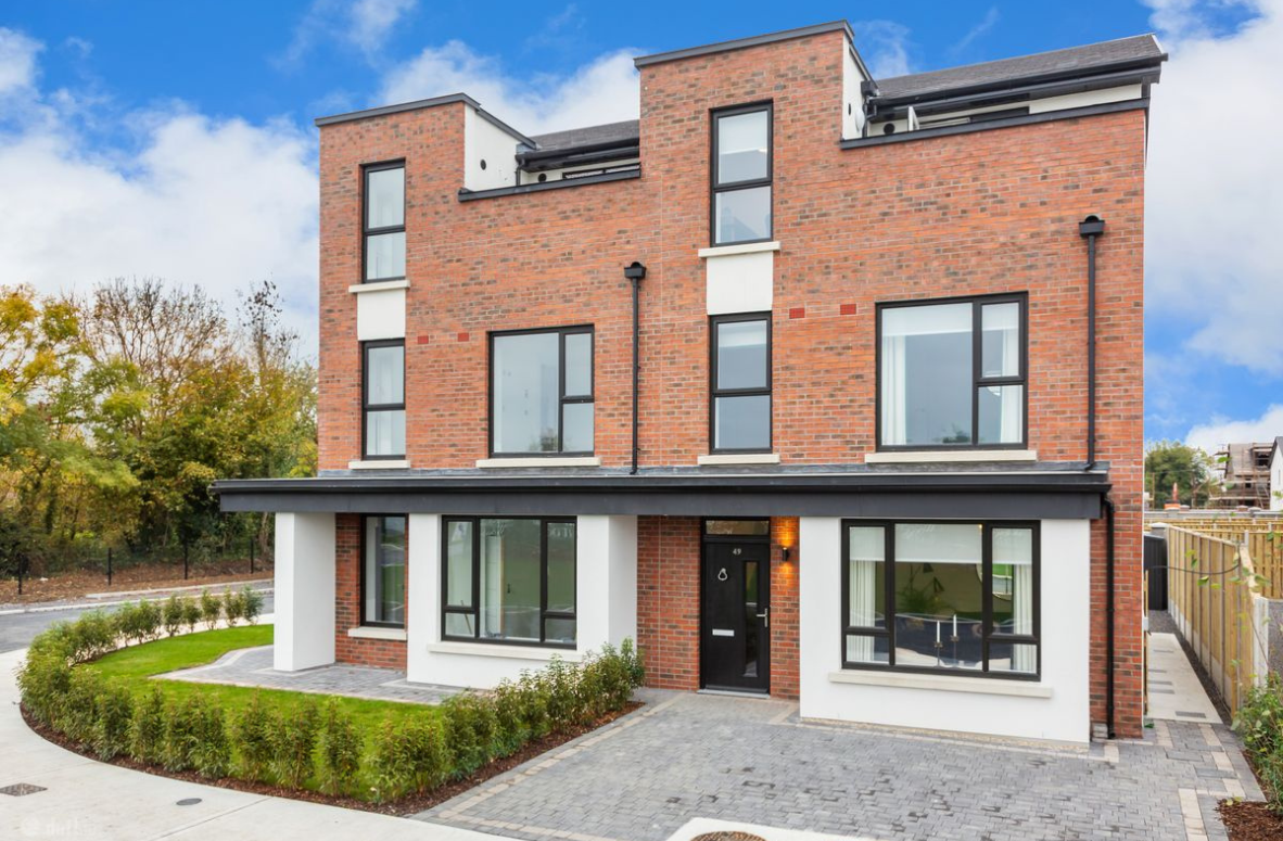 Property Solicitors Celbridge – Specialist Legal Support for Your New Home at Kilwoghan Woods